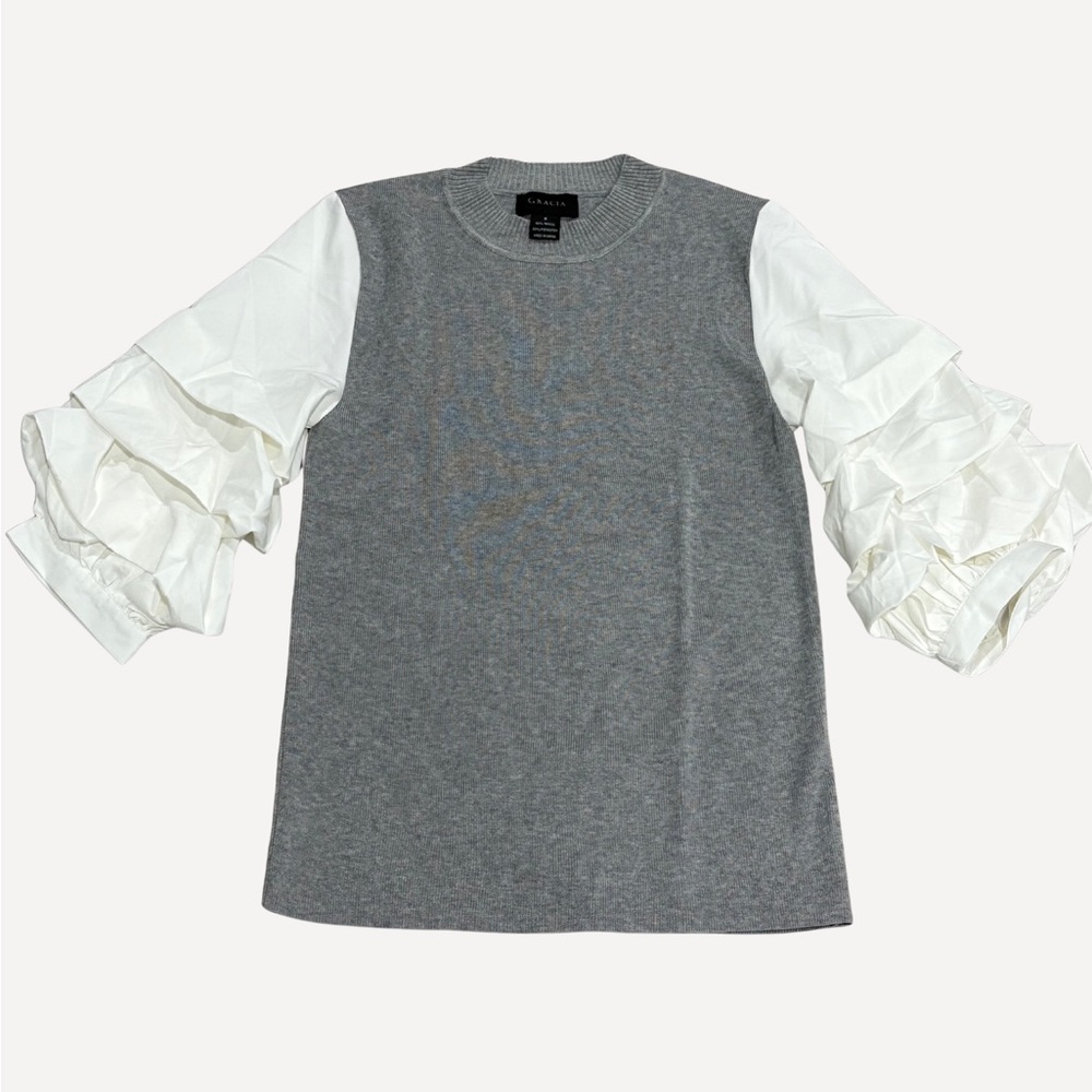 Gracia Women’s Gray and White Ruffle Sleeve Blouse